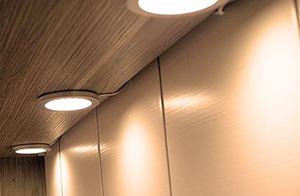 国家发改委等五部门：提升三类LED灯具能效水平